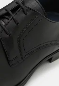 Pier One LEATHER - Veterschoenen -Pier One Winkel 05811a4bfe5243e3bee15ff78978f3c0