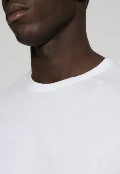 Pier One 3 PACK - T-shirt Basic -Pier One Winkel 122d0709c72e447f82ad50ef09ab3779