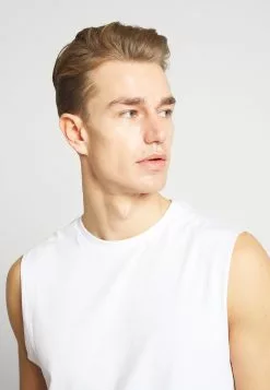 Pier One 3 PACK - T-shirt Basic -Pier One Winkel 21dde7acbf5b42698638ca153e5020d5