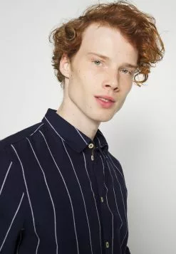 Pier One LINEN MIX STRIPE - Overhemd -Pier One Winkel 368860f76af348d18efc7d675b2e5f38