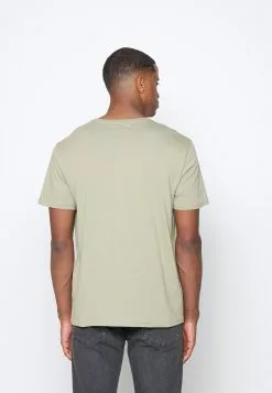 Pier One MOON SCENE GRAPHIC T-SHIRT - T-shirt Print -Pier One Winkel 36dcc28cb96f431a920960da342fa0ce