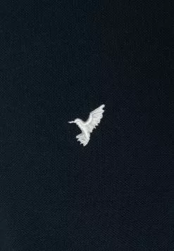 Pier One PIQUE EMBRO DETAIL - T-shirt Basic -Pier One Winkel 421eaf6ab4a14994be819750c9b8e6d4