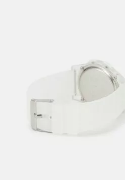 Pier One Digitaal Horloge