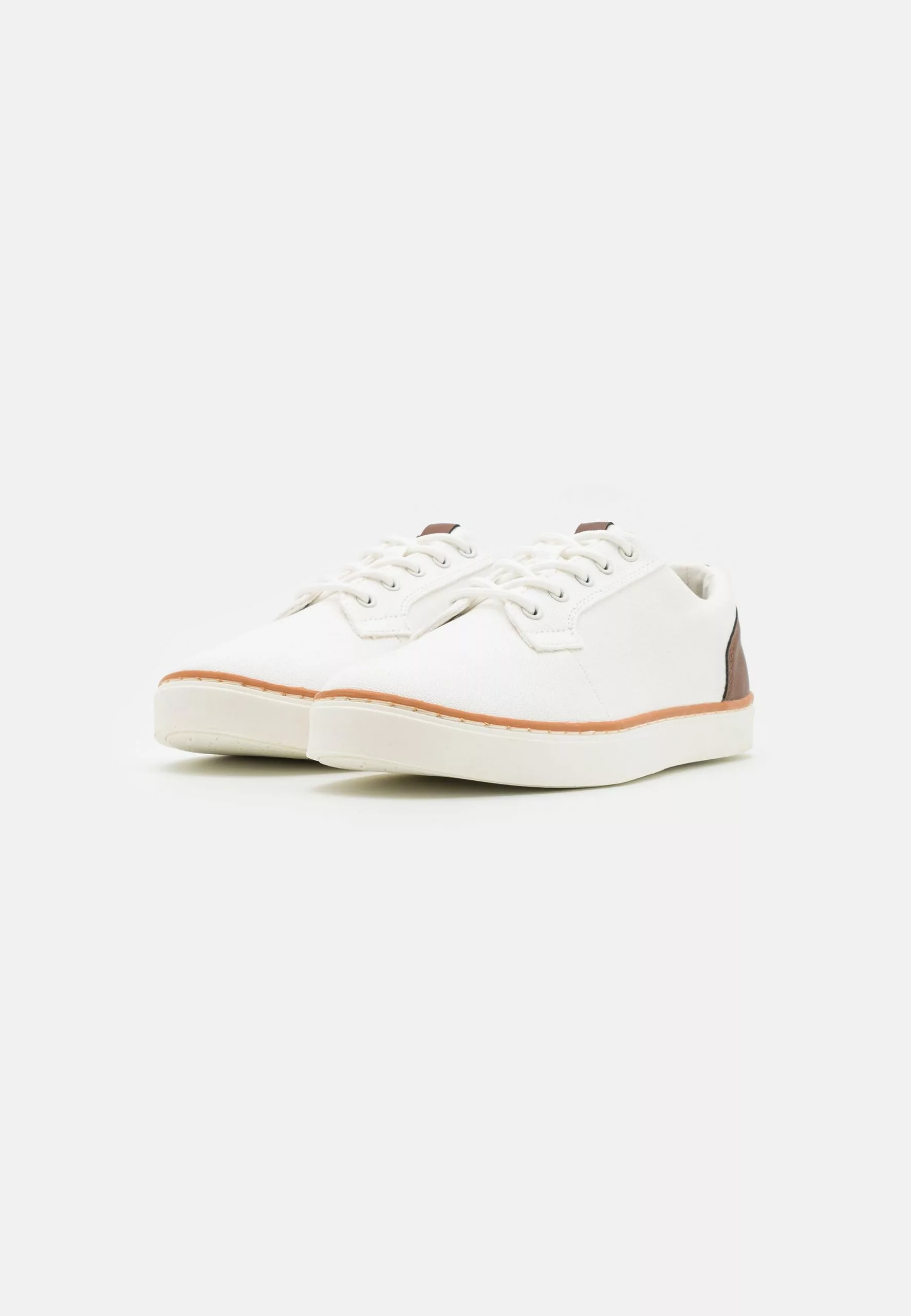 Pier One Sneakers Laag 3 Pier One Sneakers Laag