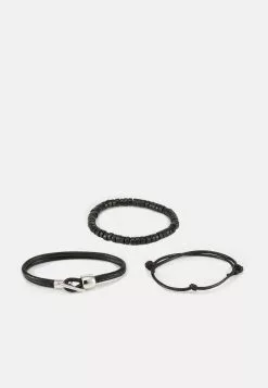 Pier One SET - Horloge -Pier One Winkel b0f469a7519f433387fdcd22fdfd31fe